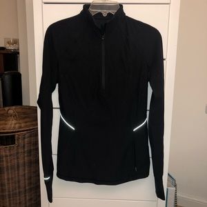 Lulu Lemon pullover black